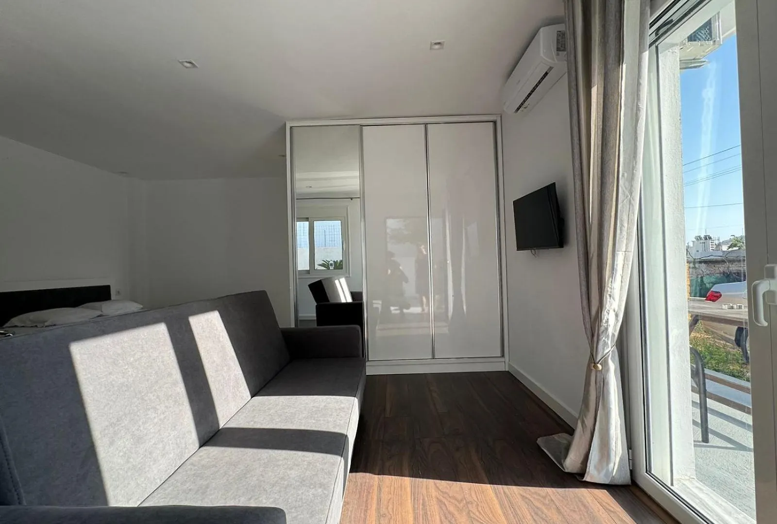 Sulozeqi Apartments Ksamil