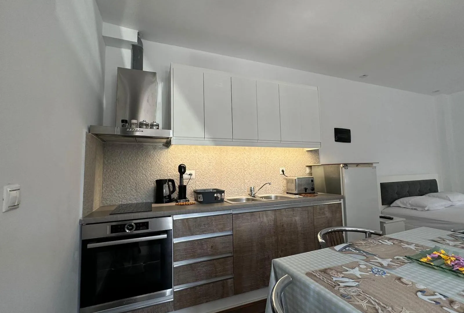 Sulozeqi Apartments Ksamil 0*,  Albania