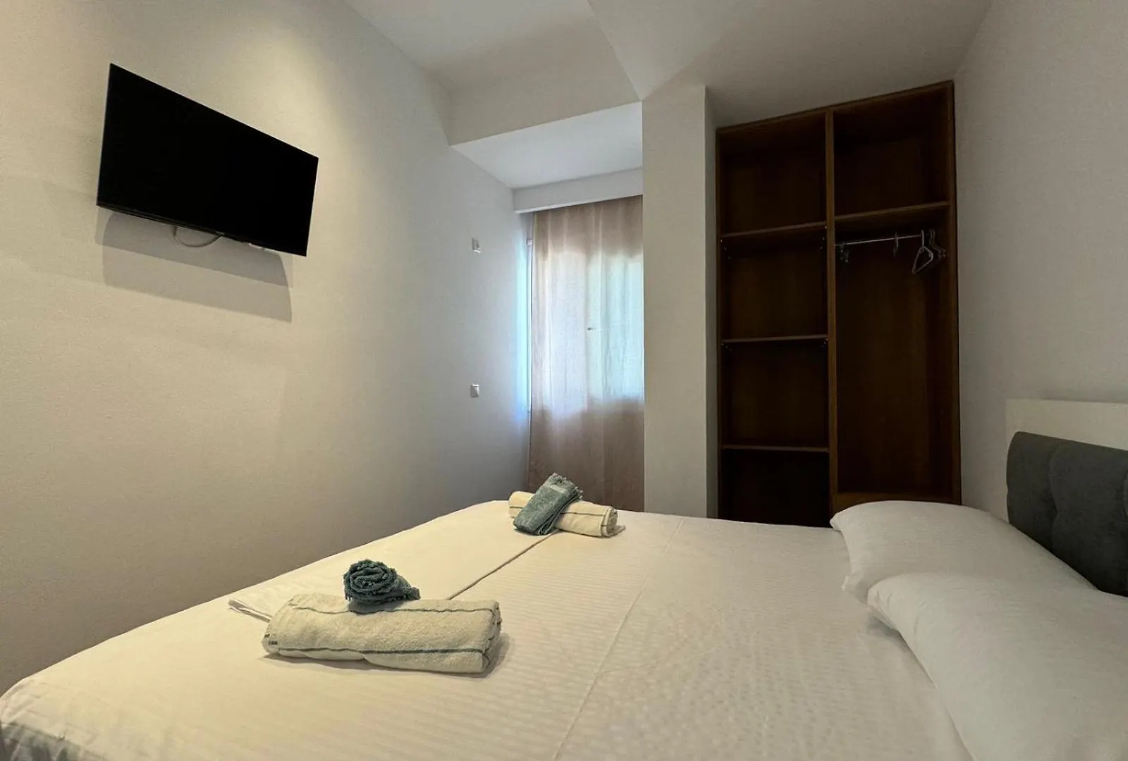 Sulozeqi Apartments Ksamil 0*,